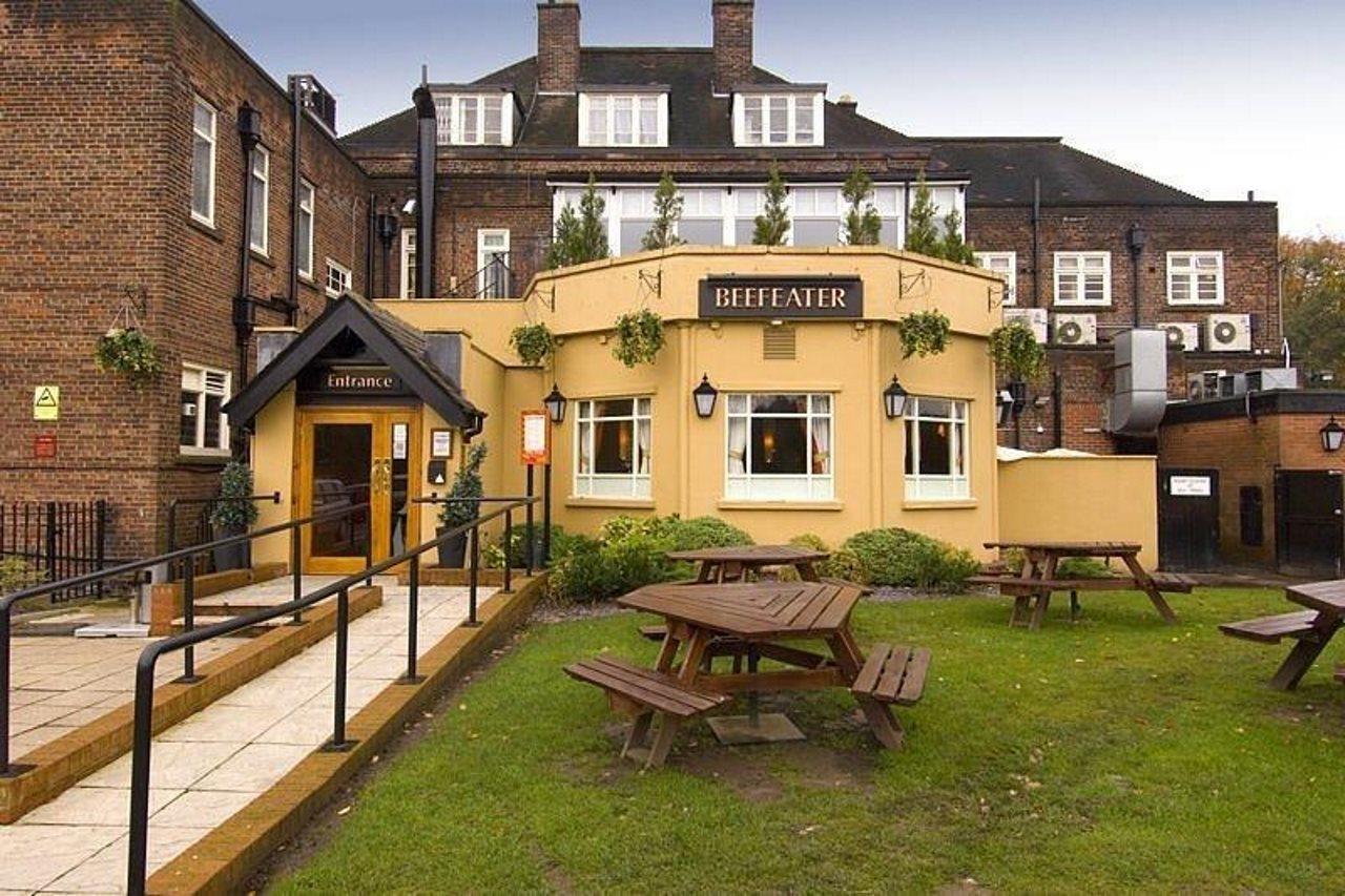 Premier Inn Manchester - Heaton Park Extérieur photo